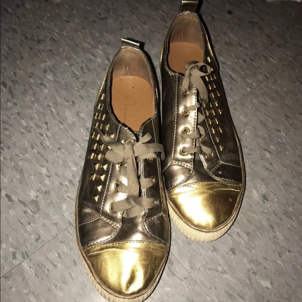 BCBG sneakers